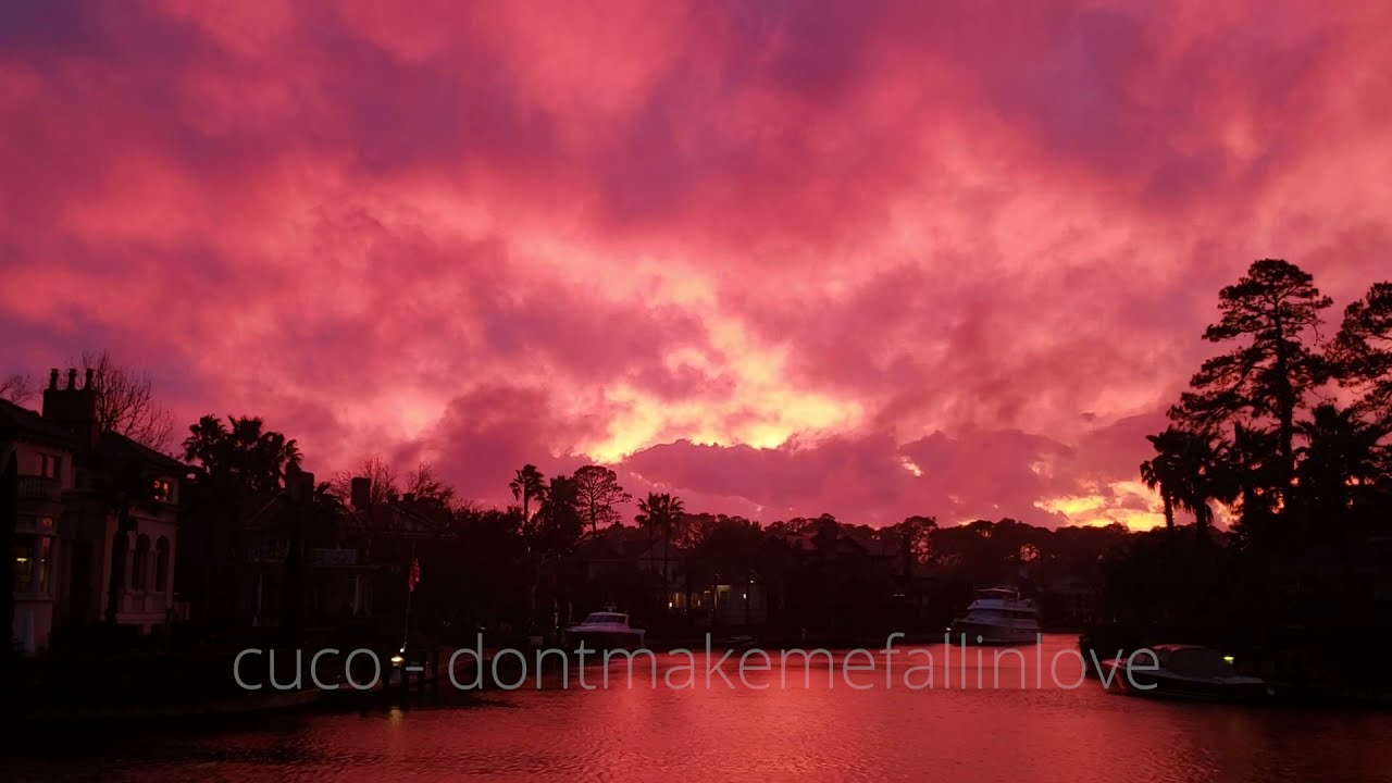 cuco - dontmakemefallinlove but its the best bit looped (slowed + reverb)