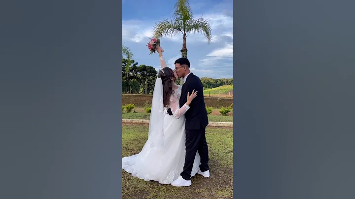 #couple #love #trending #shorts #viral #wedding # beautiful #kiss #lyrics happy #family #marriage