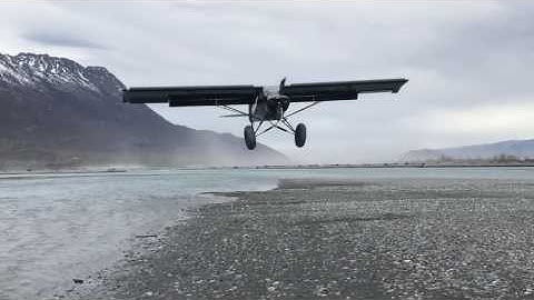 Pilot Nails Landing of an Experimental SQ12 Supercub
