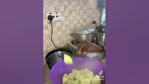 Using my multipurpose Yam Pounder for the first time