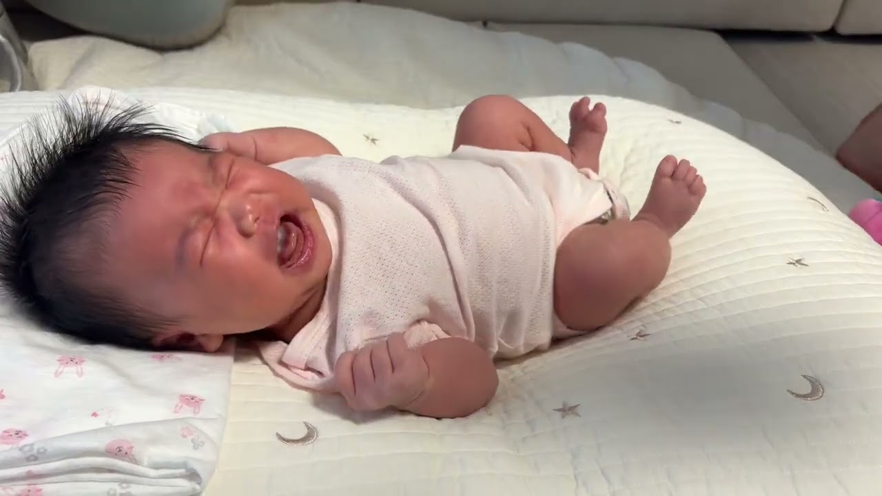 나 모빌 다봤으니께 이제 안아주라!!!