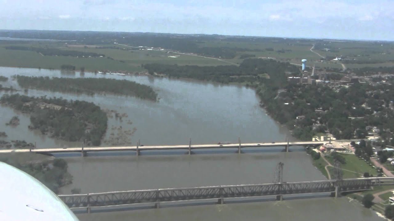 Missouri River Flood, June 17, 2011. Air VideoYankton South Dakota and Gavins Point Dam Area