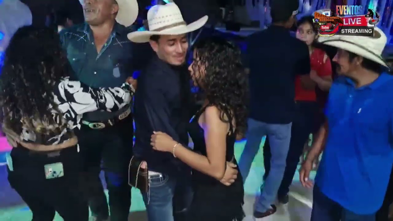 LOS INVENCIBLES DEL TEX MEX ASI SE BAILA EN SANARATE SANTA LUCÍA LOS OCOTES