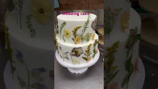 Simple wedding cake with natural dried flowers #كيك #عروسي #گل_آرایی