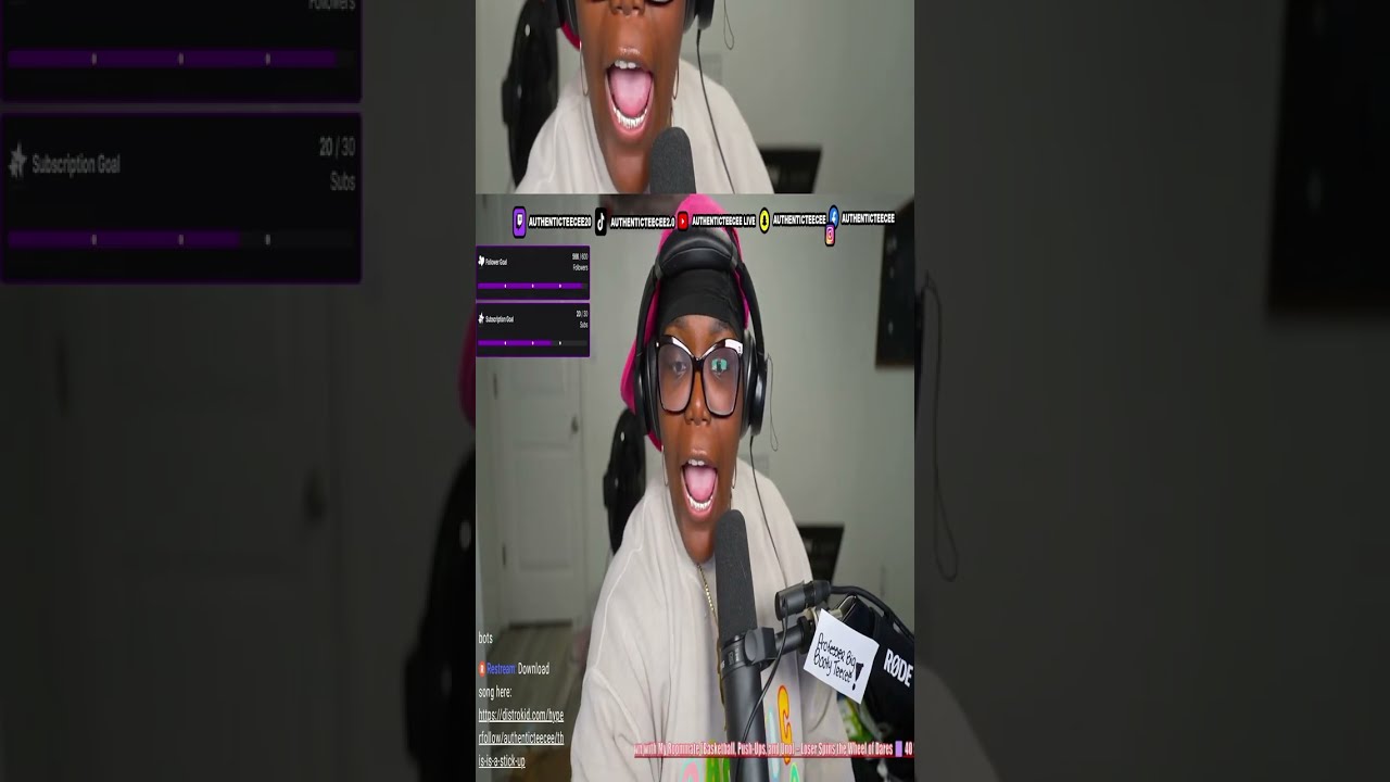 AuthenticTeeCee Gets Embarrassed Cause Her Chat Isn T Moving 