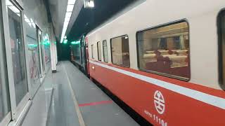 521次七堵發車經由海線開往新左營的E238鳴日號單電頭打工仔+七節摺疊門舊式莒光號