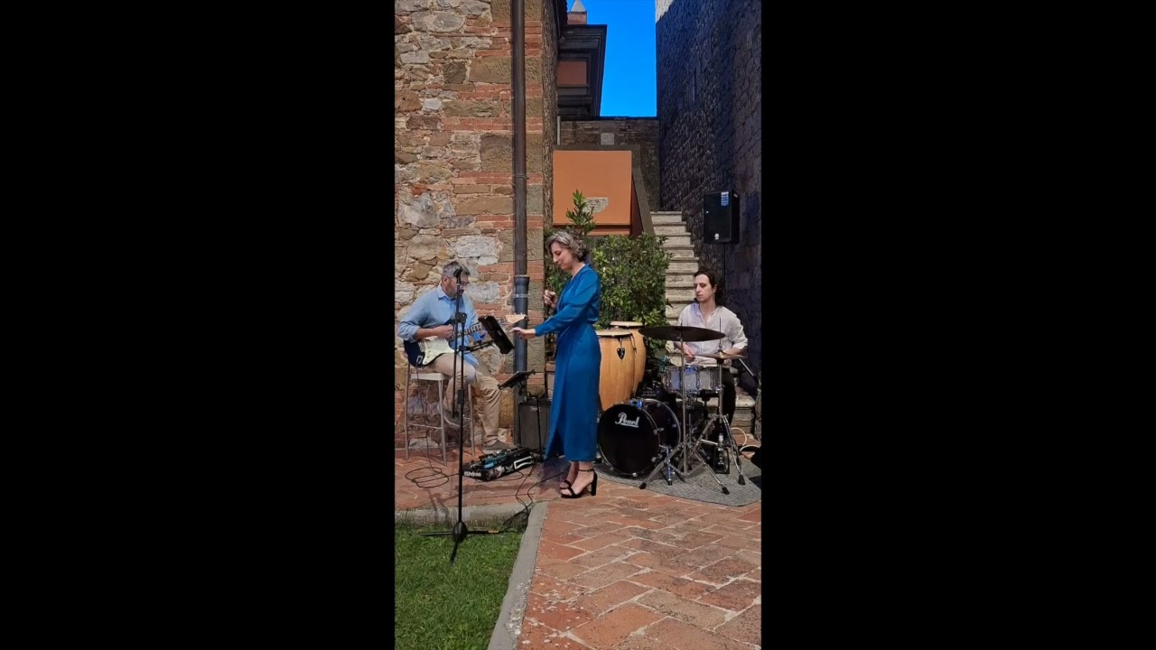 Music Events Siena - Voice , Guitar & Percussion