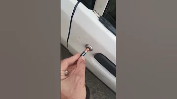اگه سوییچ جا موند تو ماشینت نگران نباش سوییچ پراید ماشین باطری Battery Car Lifehac Forgot 