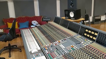 Calibrating a Stereo Analogue Compressor via a Multi-Track Send (Pro Tools)