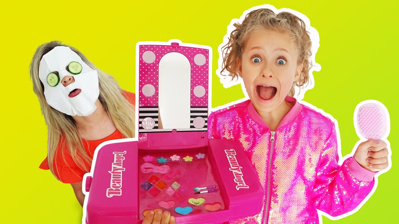 Asha Pretend Play Beauty Salon - YouTube