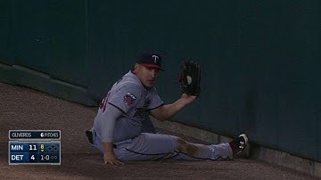 MIN@DET: Arcia makes great sliding catch in right