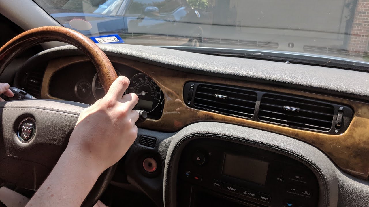 Onboard Jaguar S Type V8 Sound + Acceleration