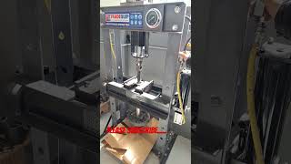 Toyota Hilux 4×4 Rear Axle Bearing Replacement by using Hydraulic Pressed #shorts #toyota #hilux Toyota Hilux 4×4 Rear Axle Bearing Replacement by using Hydraulic Pressed #shorts #toyota #hilux