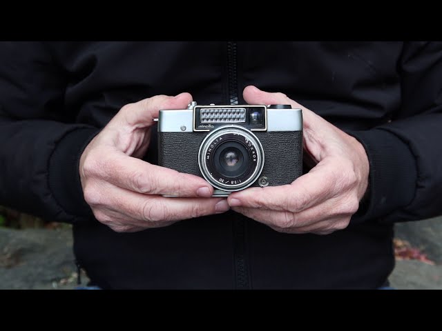Minolta Repo Half Frame Camera - YouTube