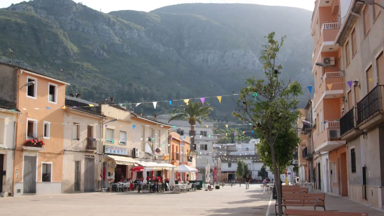 Simat de Valldigna o Simat de la Valldigna