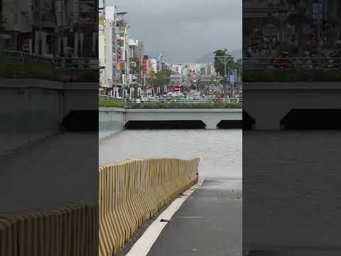 Video Nước lút đầu sau trận mưa lịch sử ở Đà Nẵng #shorts - youtube