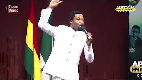 How Apostle Michael orokpo Introduced Apostle Arome Osayi on stage