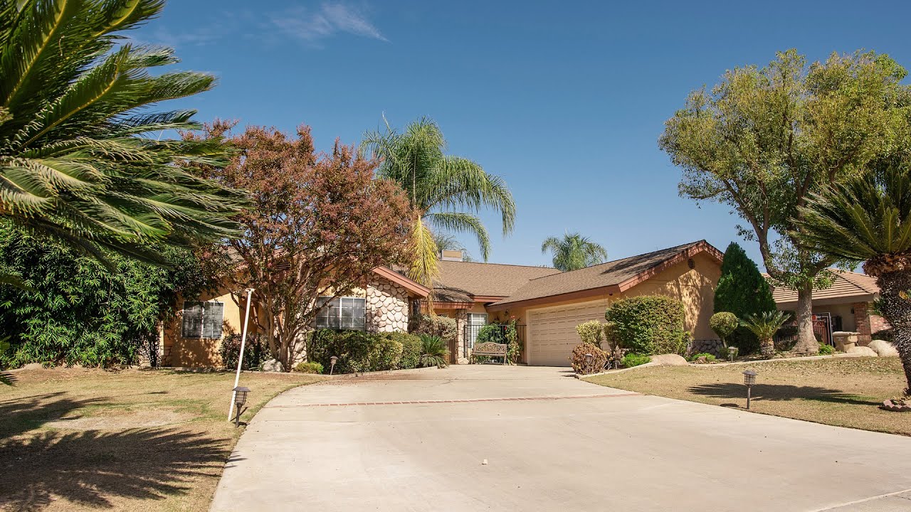Harvey Court House Bakersfield, CA Delano Real Estate Home for