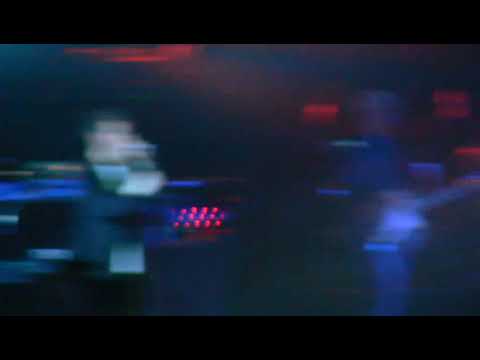 Massive Attack - Safe from harm (Live@Palasharp Milano 07-11-2009)