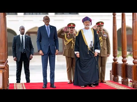 REBA UKO PEREZIDA KAGAME YAKIRIWE BIDASANZWE MURI OMAN BARASHE IBISASU BIKOMEYE ABANTU BARIKANGA