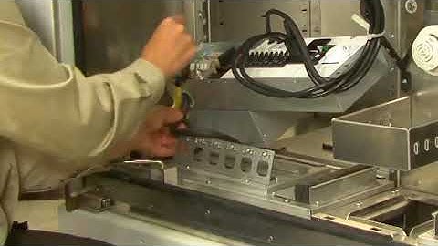 5 Installation RBS 6102 connecting the power