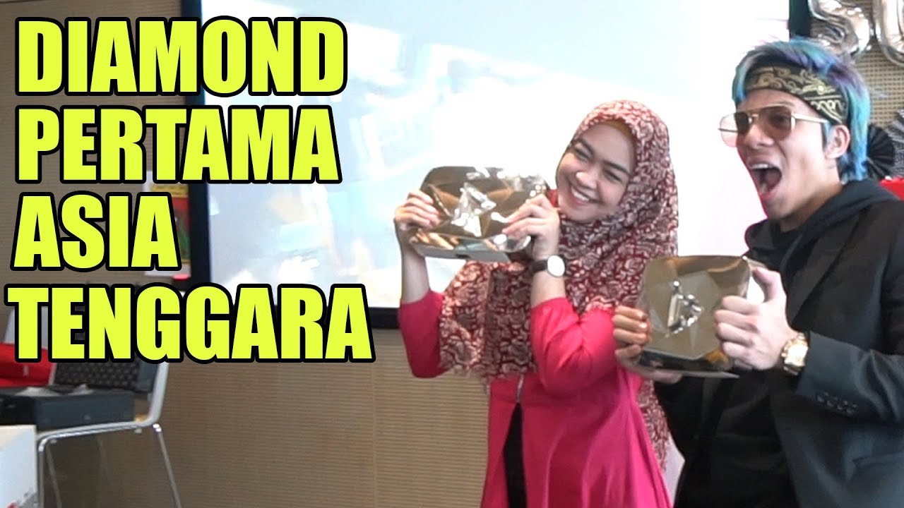 DETIK-DETIK PENYERAHAN DIAMOND PERTAMA DI ASIA TENGGARA