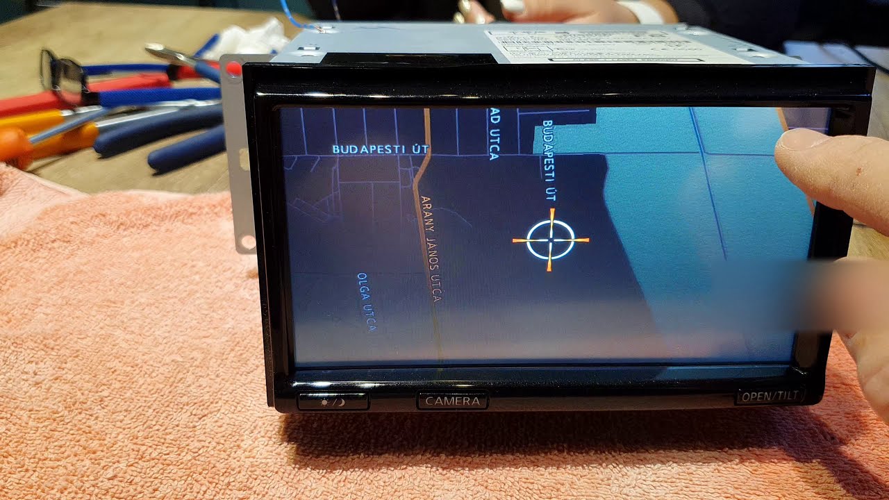 Nissan Leaf navigation radio touch screen repair , érintő képernyő javítása , www.viso.hu YouTube