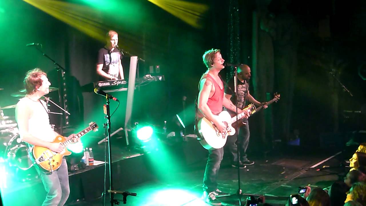 Sunrise Avenue - Destiny + Mega Hit Medley @ Virgin Oil, 24.03.2012, HD Quality