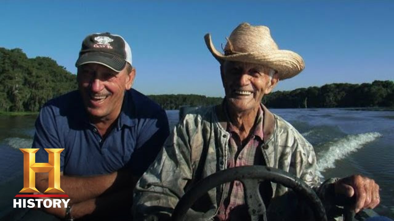 Swamp People: Troy Landry and Mr. Roy catch huge gators