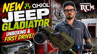 New Axial Jeep Gladiator! | Unboxing & First Drive