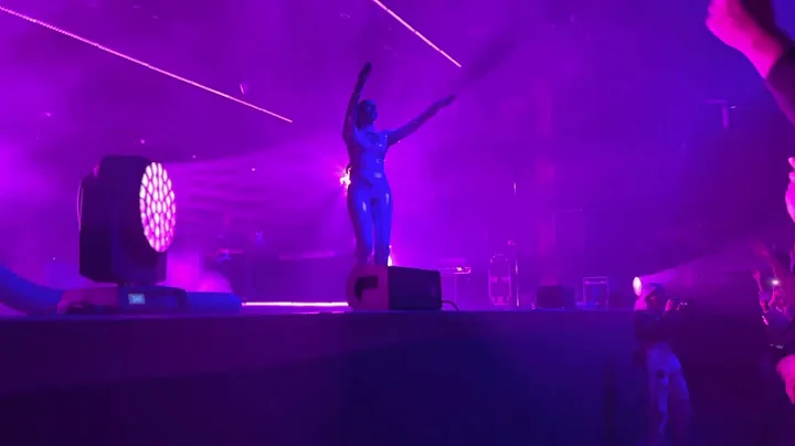 Snoh Aalegra “In Your Eyes” Live in Philadelphia, PA