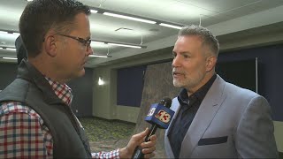 Kurt Warner shares his story with new Iowans, for a good cause