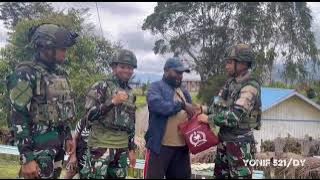 Totebag Baksos Satgas Yonif 521/DY Anjangsana sebagai Lambang kepedulian Masyarakat #puspentniad 