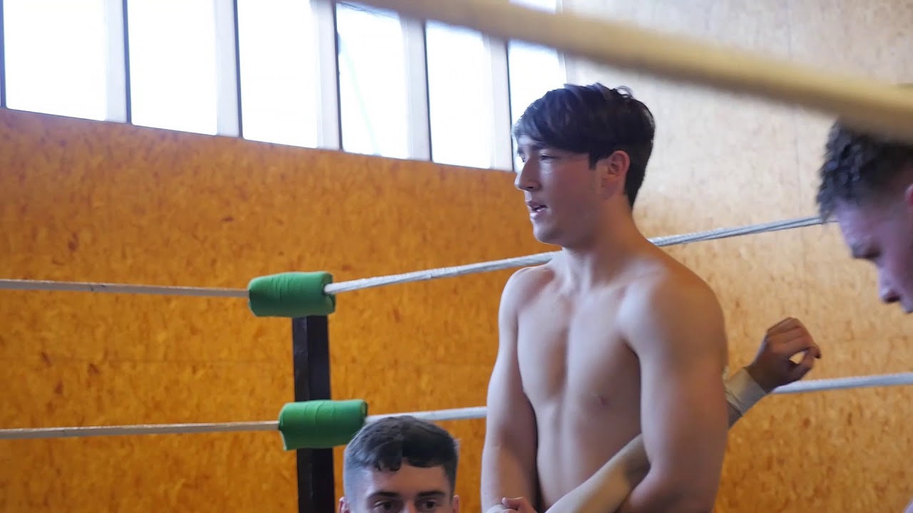 Low Blows VOD FREE MATCH: More Than Hype vs. Club Rock Shandy