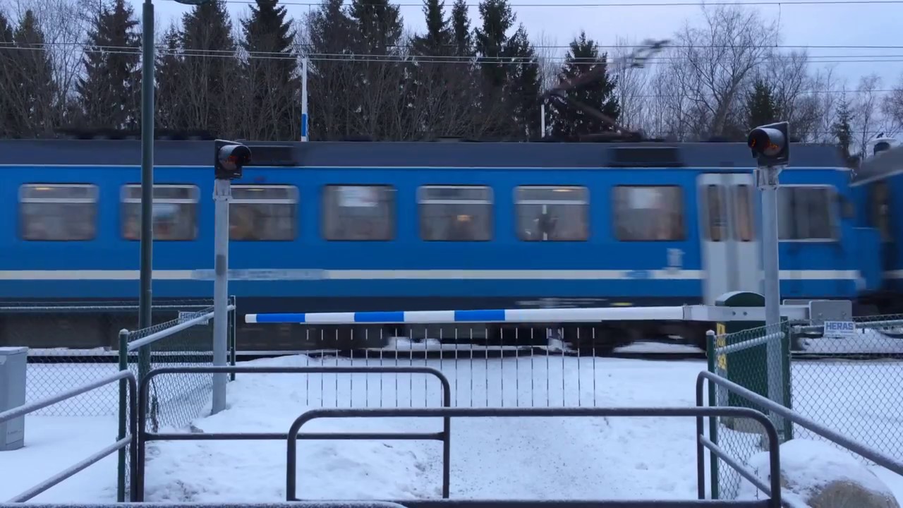 Plattformsbommar Rydbo / Swedish platform path level crossings