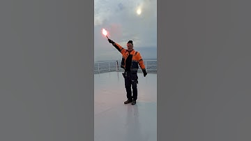 HOW TO USE HAND FLARE