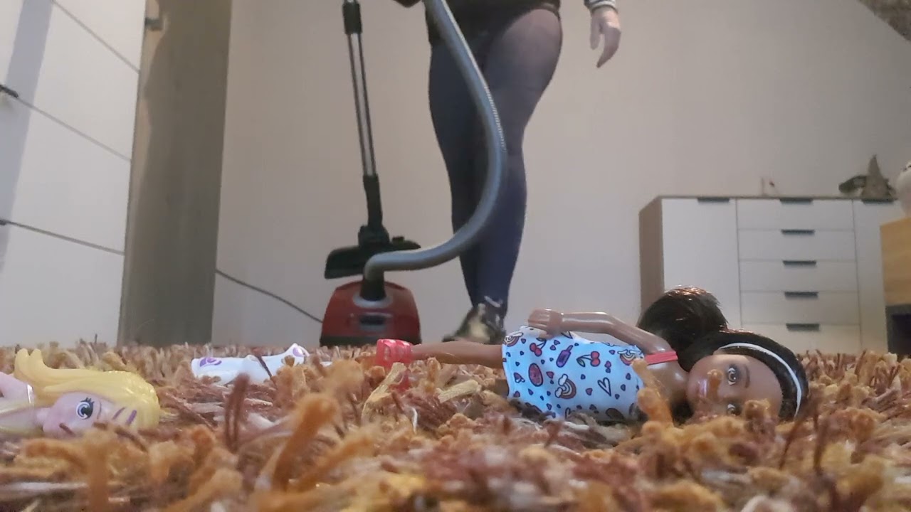 Vacuum a fluffy carpet with the Miele