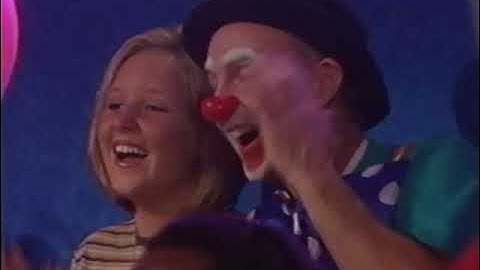 Super Singing Circus Credits Comparison (Screener vs. Final Version) (V2) (2000 Version) Part 25