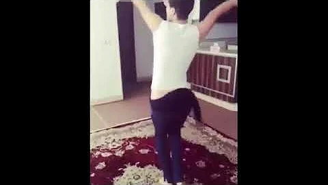 تحميل شباب يرقصون مثل البنات