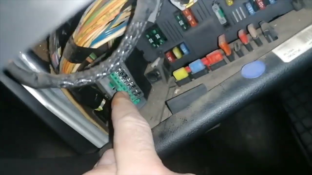 How to find obd port on Peugeot 206+