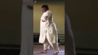 رقص افغانی -ترکوند با رقصش😂 #رقص #طنز #خنده_دار #shorts #tiktokvideo #tiktok #bassboosted #ماشین_باز