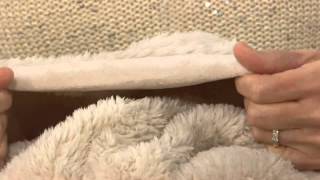 Berkshire Oversized King Fluffie Blanket with Faux Mink Binding with Kerstin Lindquist screenshot 5