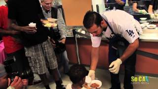 Andre Ethier Grills Perfect Dodger Dogs