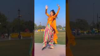 Hot Desi Soni Chitti Instagram Girl Dancing In Salwar Kameez Thumka Dance #Hotback #Salwarkameez