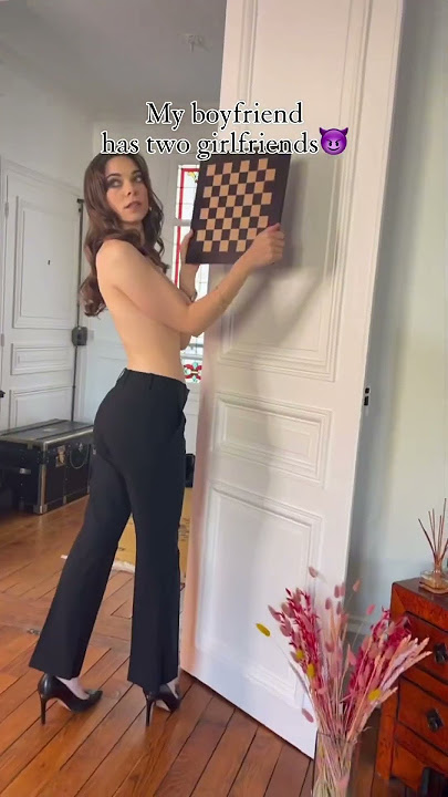 Which Dina do you like? #chess #dinabelenkaya #shorts