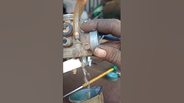 How does carburetor work in bike/why does petrol leak from carburetor#shortvideo #carburator