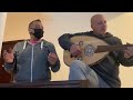   طالعة في دماغي  