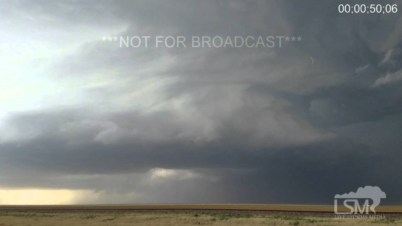 4-15-16 Texas-Oklahoma Panhandle Supercell & Tornado - YouTube