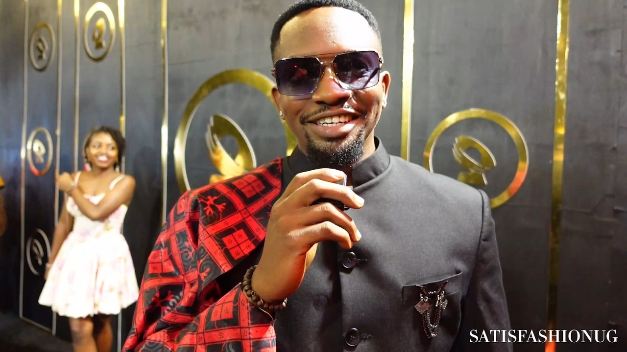 2025 ikon Awards: Red-Carpet Interviews with the Biggest Movie and Television stars