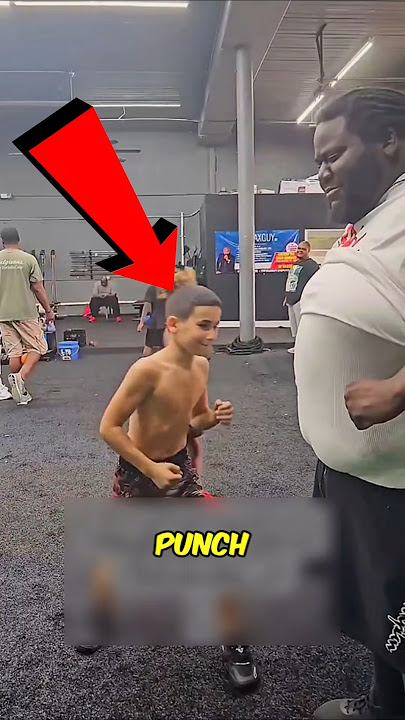 The strongest boxer in the world ๐ฑ